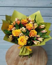 Букет цветов из:  Альстромерии и Розы в Симферополе