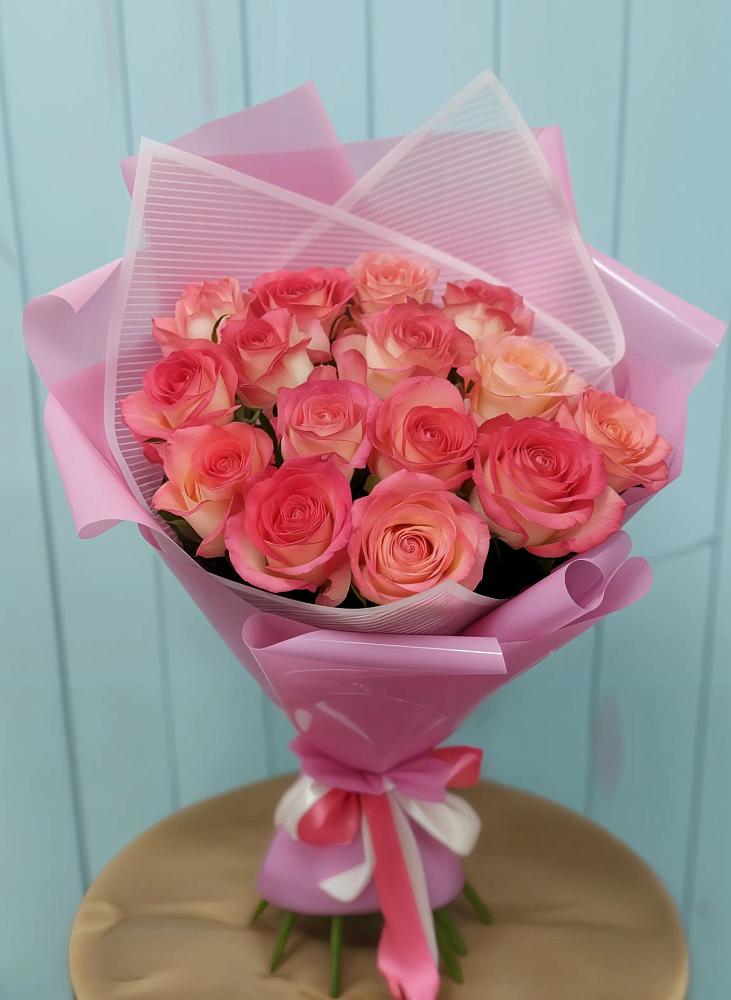 Букет 15 Розовых роз Равель в Симферополе