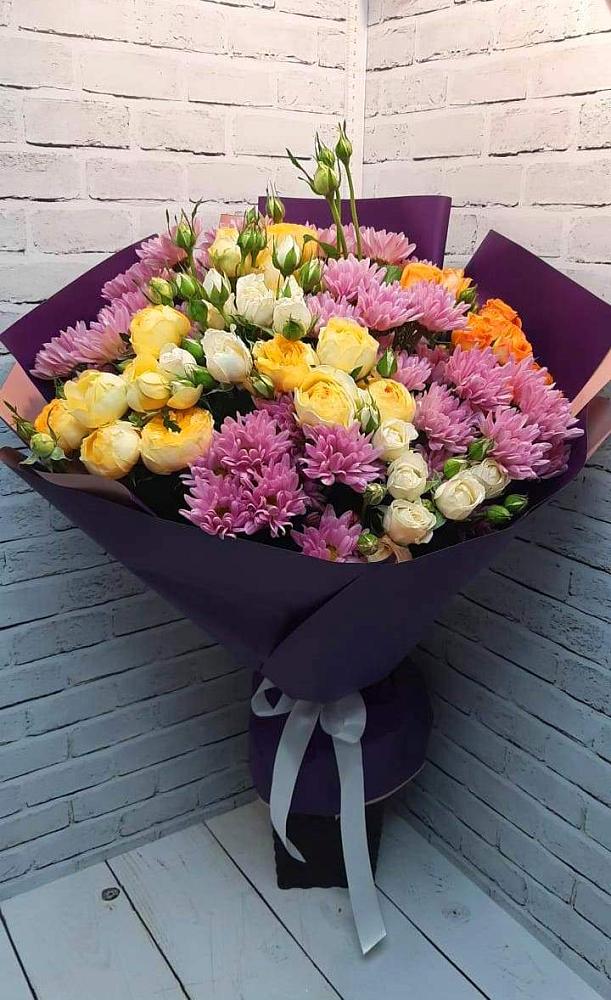 Букет цветов из: Хризантемы и Розы в Симферополе