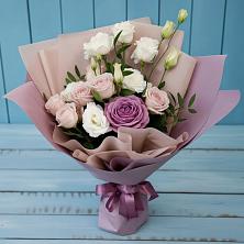 Букет цветов из:  Розы и Лизиантусы в Симферополе