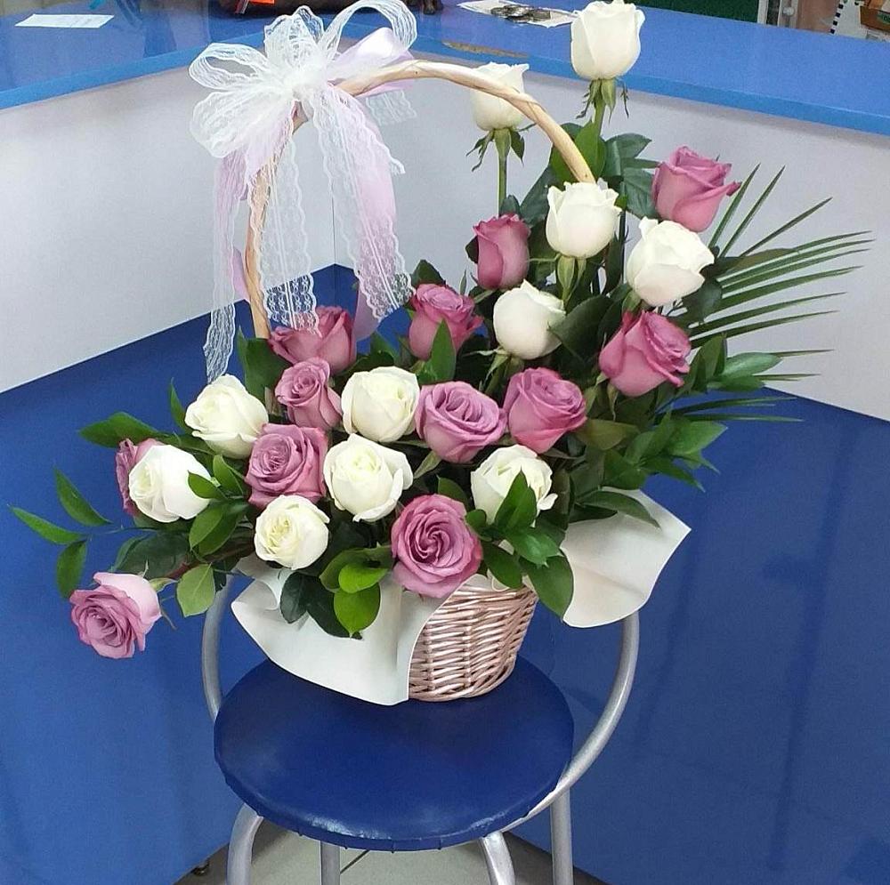 Цветочная композиция из Розы в корзине в Симферополе