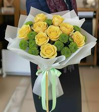 Букет цветов из:  Хризантемы и Розы в Симферополе