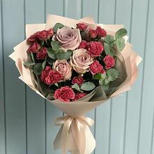 Букет цветов из:  Гвоздики и Розы в Симферополе