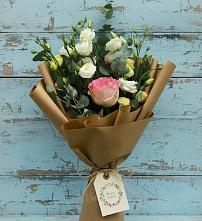 Букет цветов из:  Розы и Лизиантусы в Симферополе