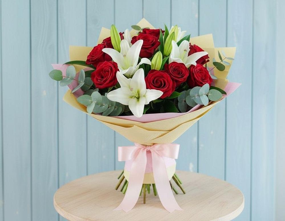 Букет цветов из: Лилии и Розы в Симферополе